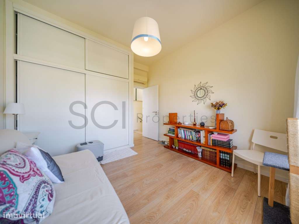 Moradia com piscina nas Quintinhas-34