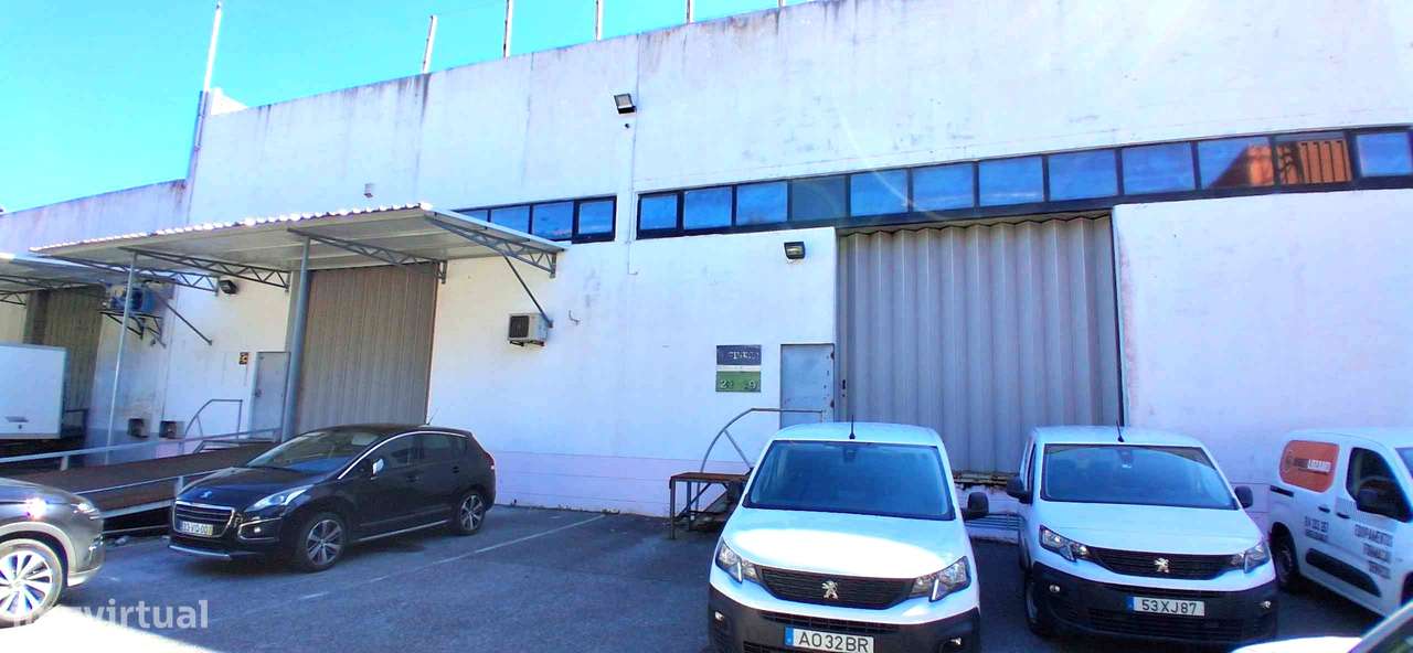 Armazém em Massamá e Monte Abraão - Grande imagem: 2/18