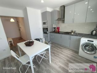 Apartamento T2 mobilado em Setúbal