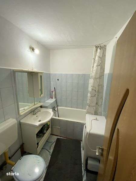 Vand apartament 2 camere decomandat - Imagine principală: 4/7