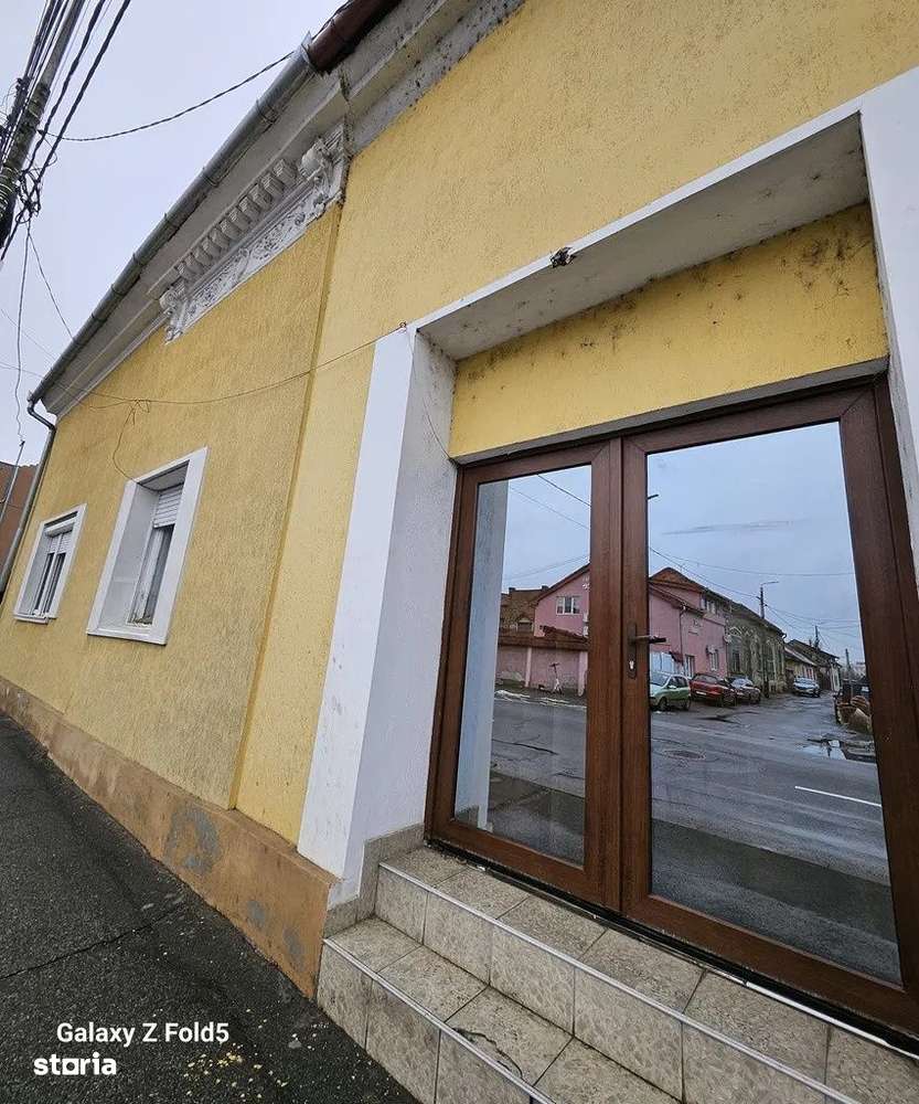 Spatiu comercial de  vanzare – ultracentral, Calea Clujului, Oradea-2