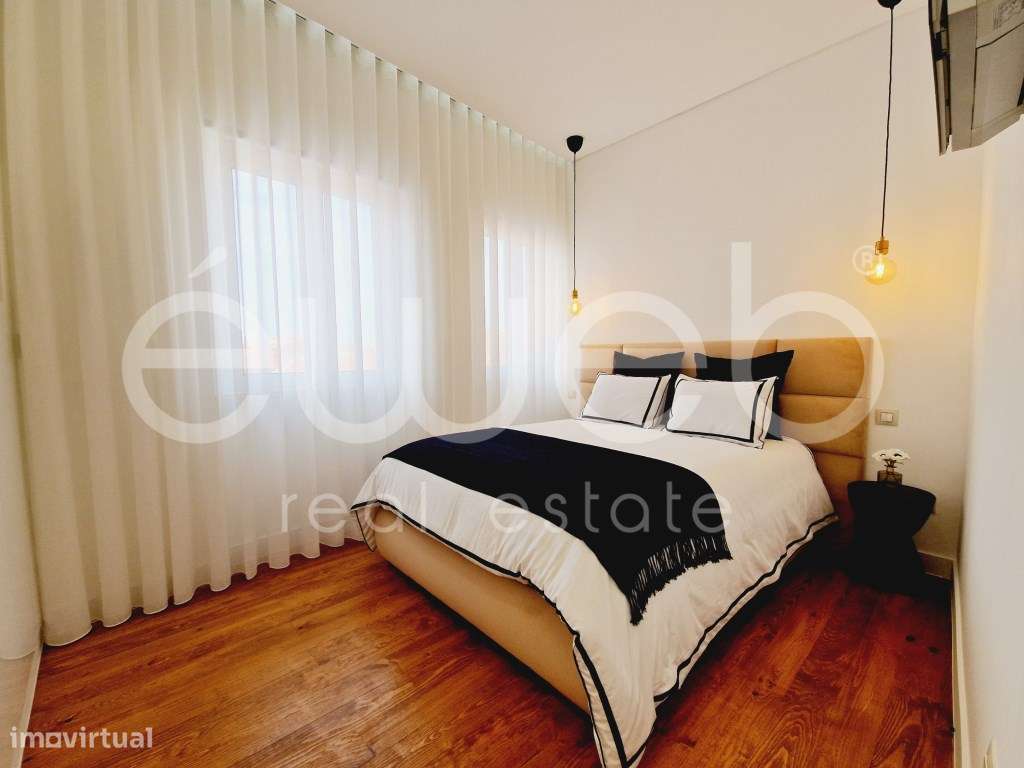 Penthouse T2 em plena Baixa de Setúbal-23