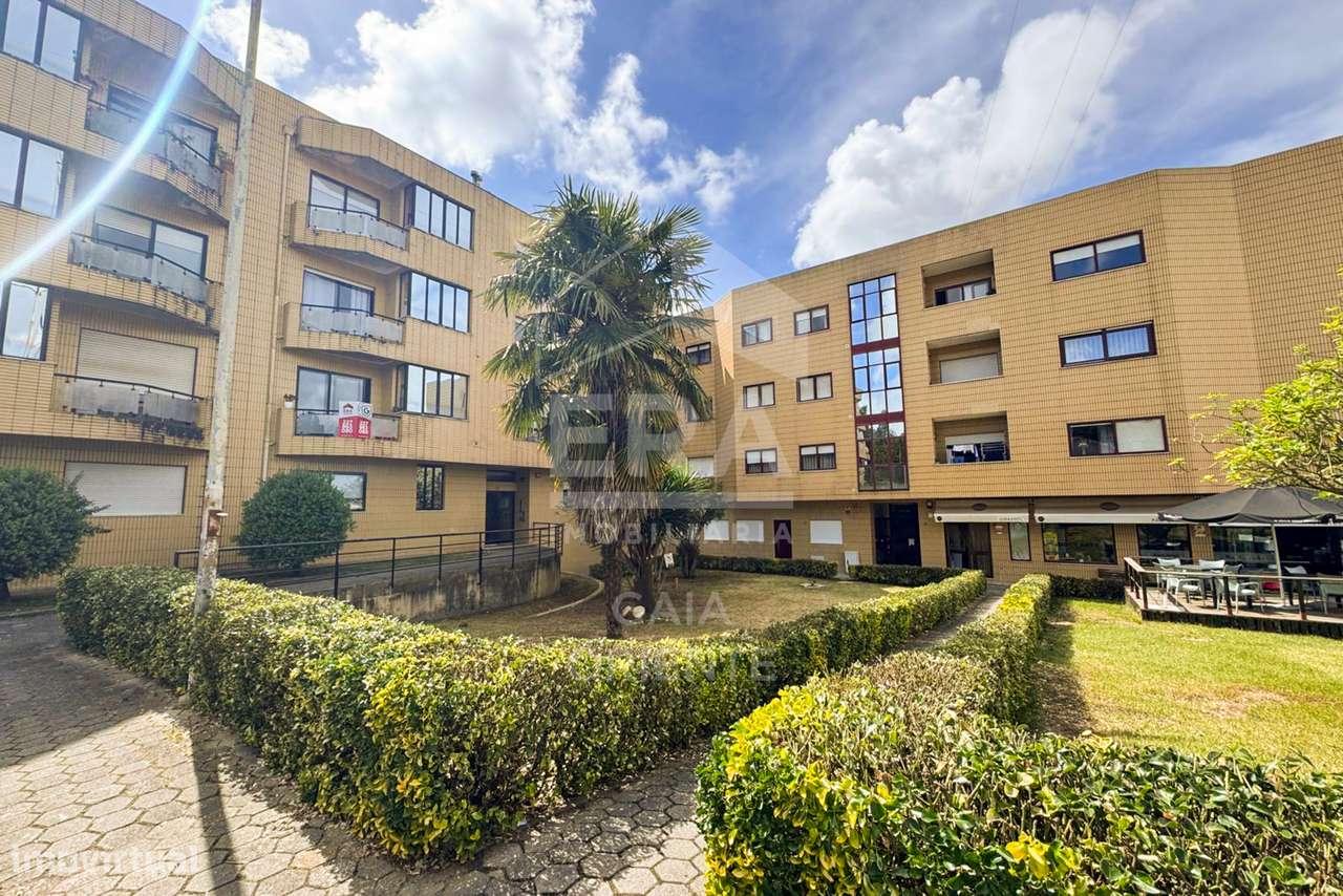 Apartamento T2+1 com Garagem e Garantia ERA-4