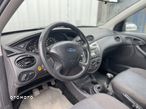 Ford Focus 1.6 16V Ambiente - 9