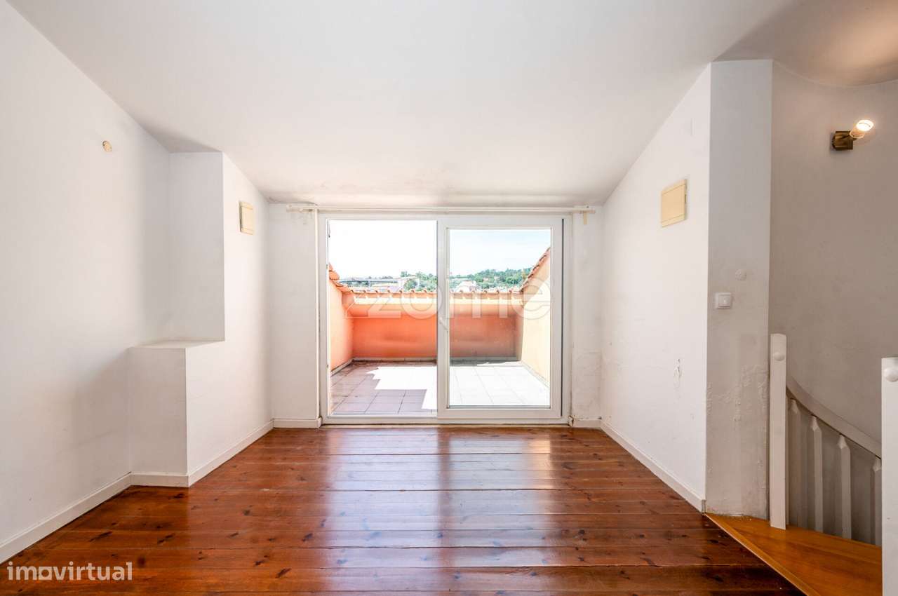 CASA EXCLUSIVA NA RUA DA COSTA (entre as Necessidades e Alcântara)-35