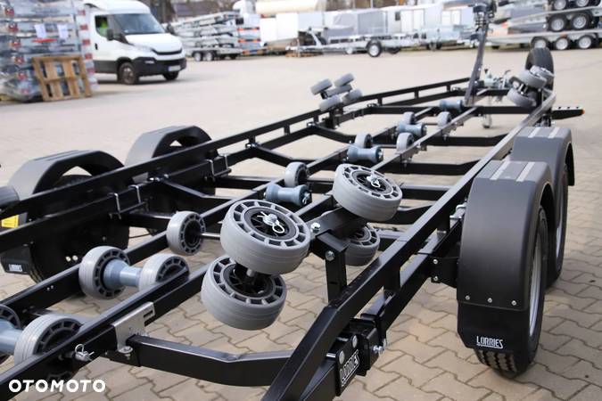 Lorries Przyczepa Podłodziowa PP25-8025 w Kolorze Czarnym Do Łodzi Max 7.8 M DMC 2500 kg Tylne Lampy LED - 9