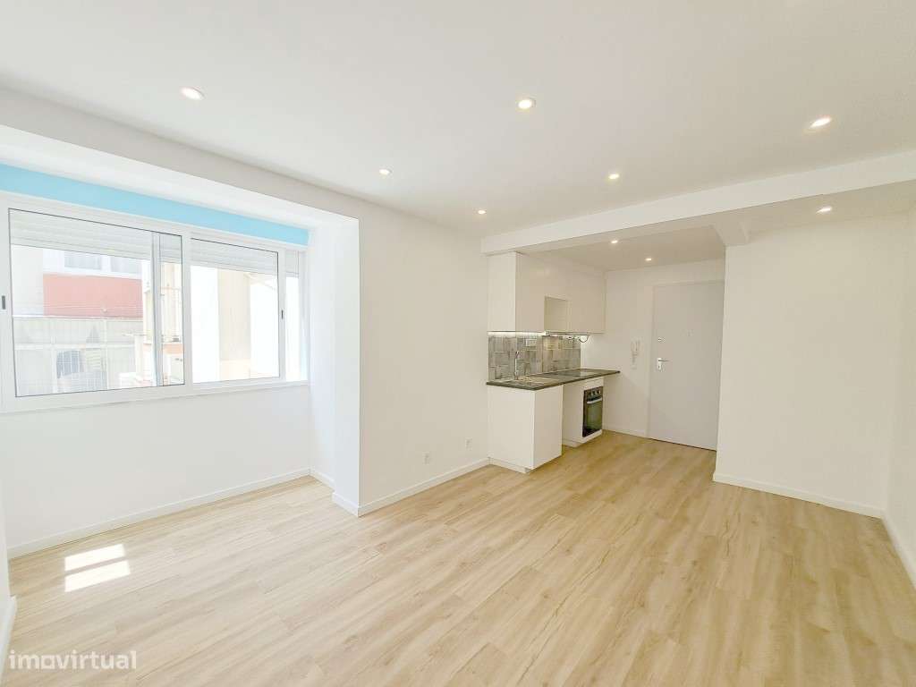 Apartamento T2 para venda em Amadora - Lisboa-27