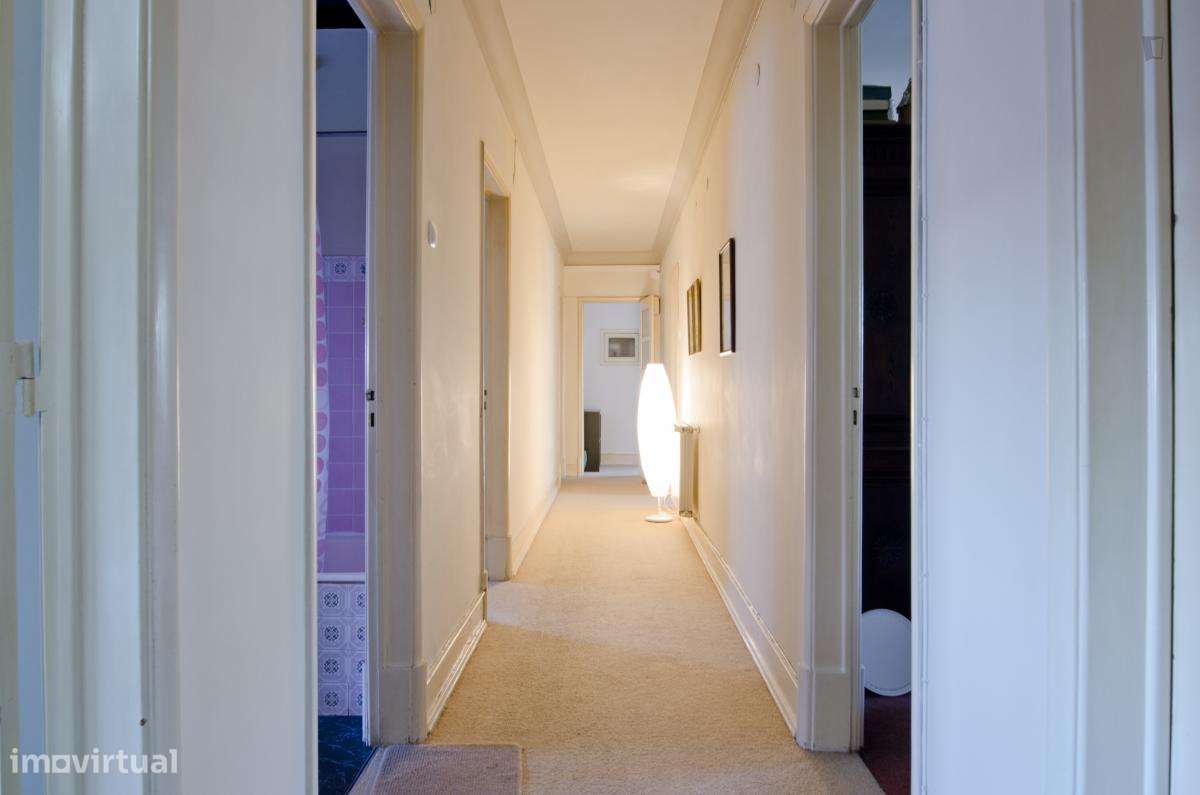 Quarto - localizado em Roma-Areeiro Lisbon - Grande imagem: 4/10