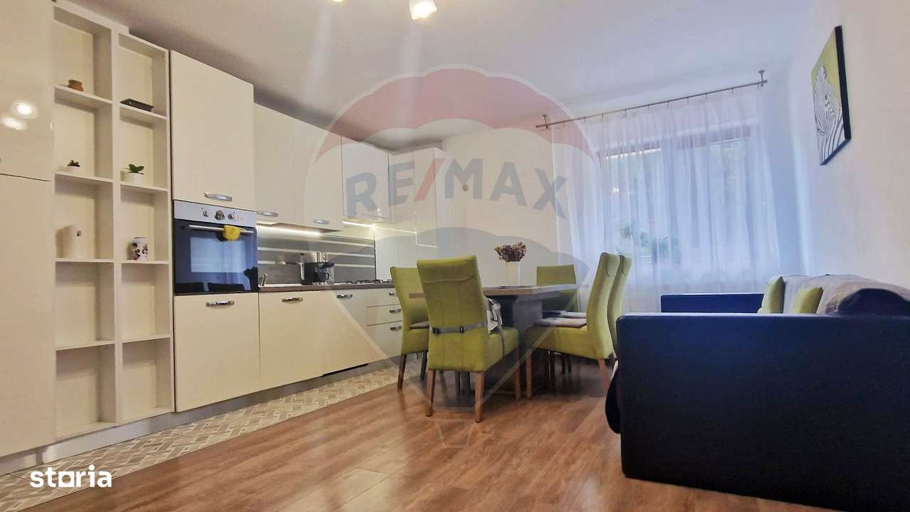 Apartament de vanzare 3 camere , zona Vivo-0