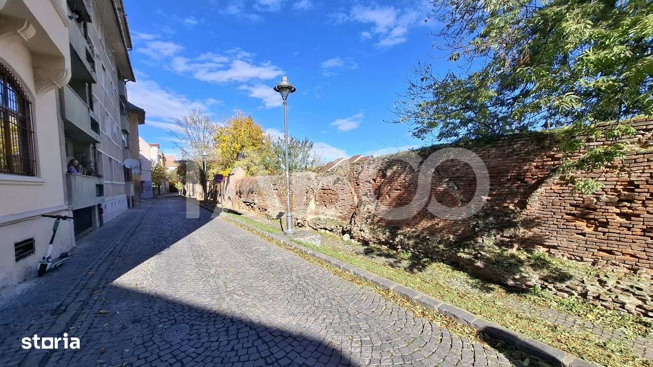 Casa individuala de vanzare in Centrul Istoric strada Manejului Sibiu - Imagine principală: 3/8
