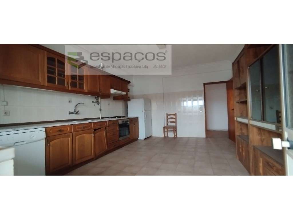 Apartamento T3 com garagem - Grande imagem: 5/16
