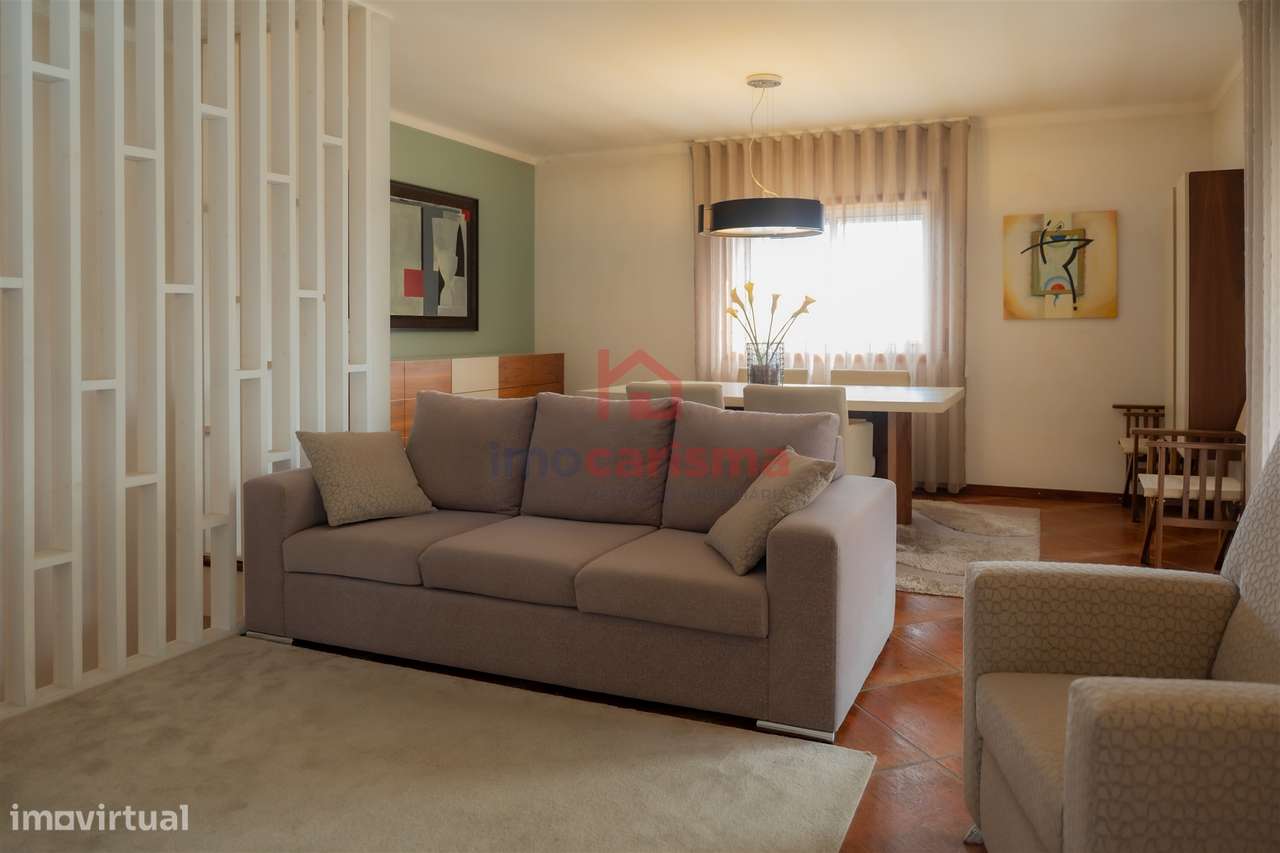 Moradia T4 transformada em T5 em Sanfins de Ferreira, Paços de Ferreir - Grande imagem: 4/60