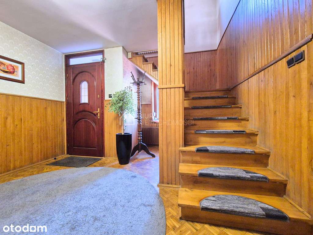 Funkcjonalny dom, garaże i budynki gospodarcze-13