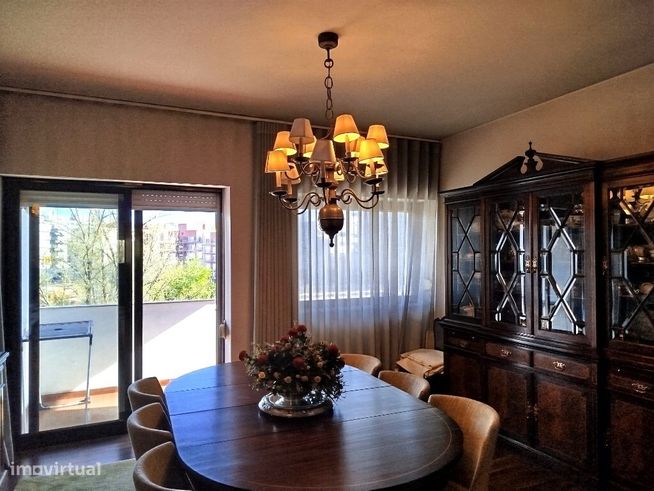 Apartamento T4 no Centro da Cidade - Como Novo!-21