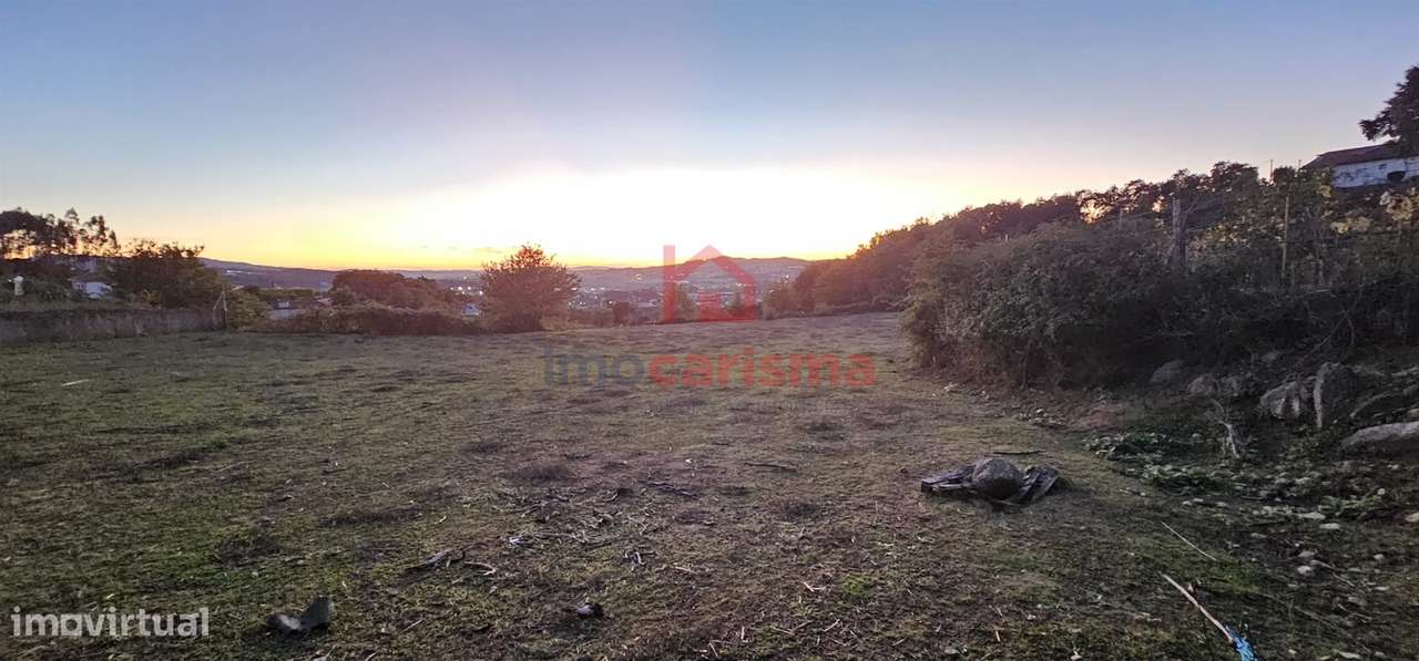 Terreno com 3.242,66m2 em Serzedelo, Guimarães - Grande imagem: 3/7