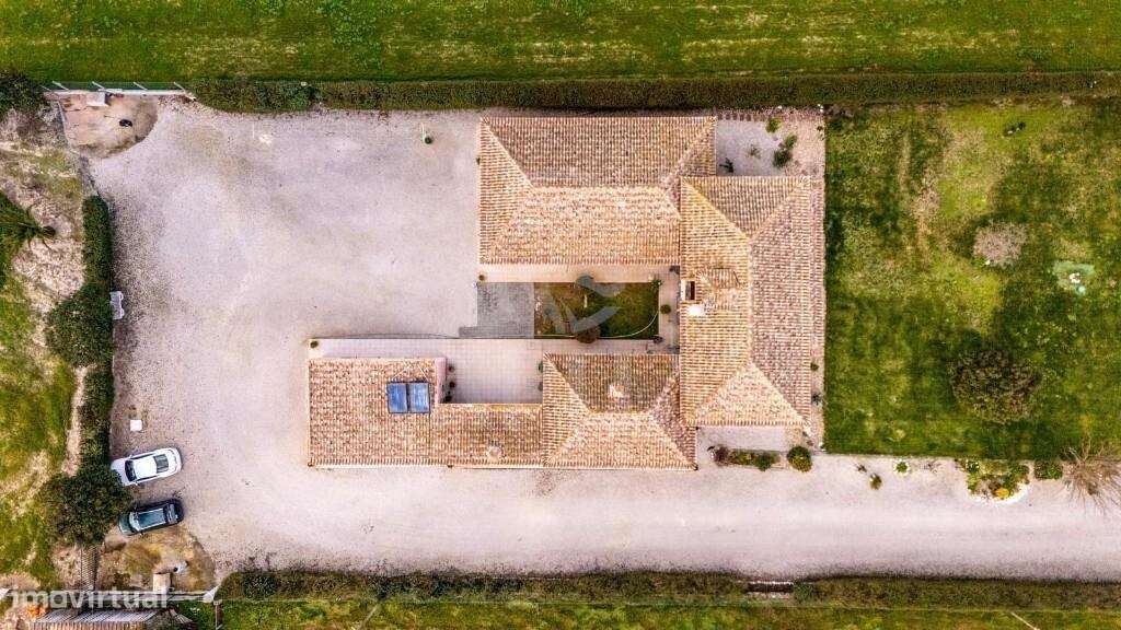Moradia T4 Térrea com 1 Hectare de Terreno – Águas de Moura-8