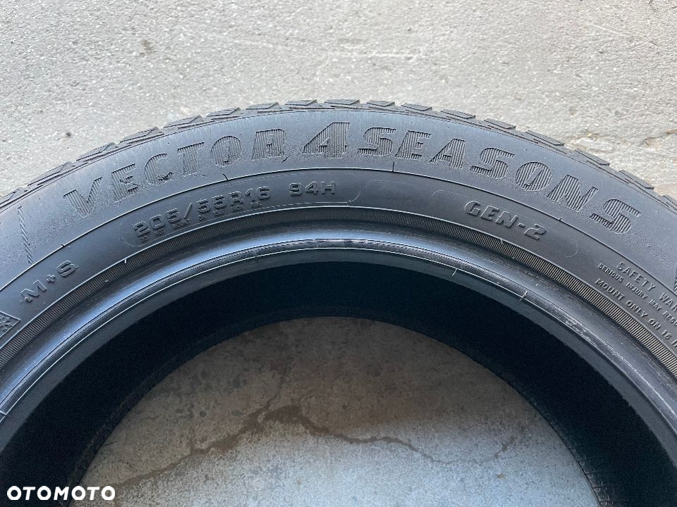 Opona 205/55/16 94H Goodyear Vector4Seasons gen-2 U-151 - 2