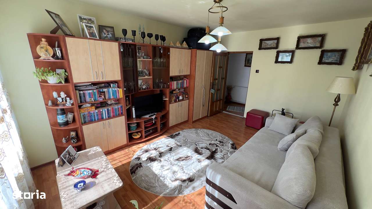 Apartament zona centrala - piata Petrosani-5