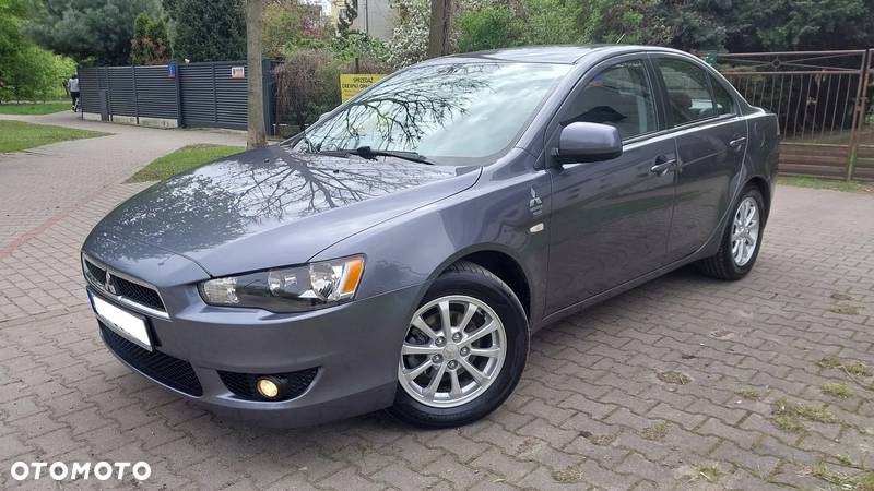 Mitsubishi Lancer 1.6 Invite - 27