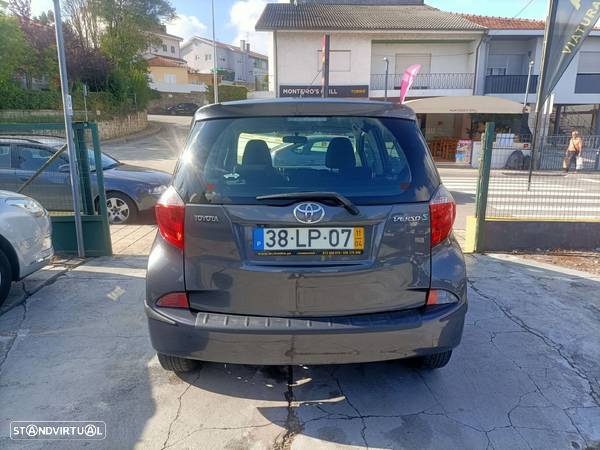 Toyota Verso-S 1.33 VVT-i Exclusive+Navi - 13