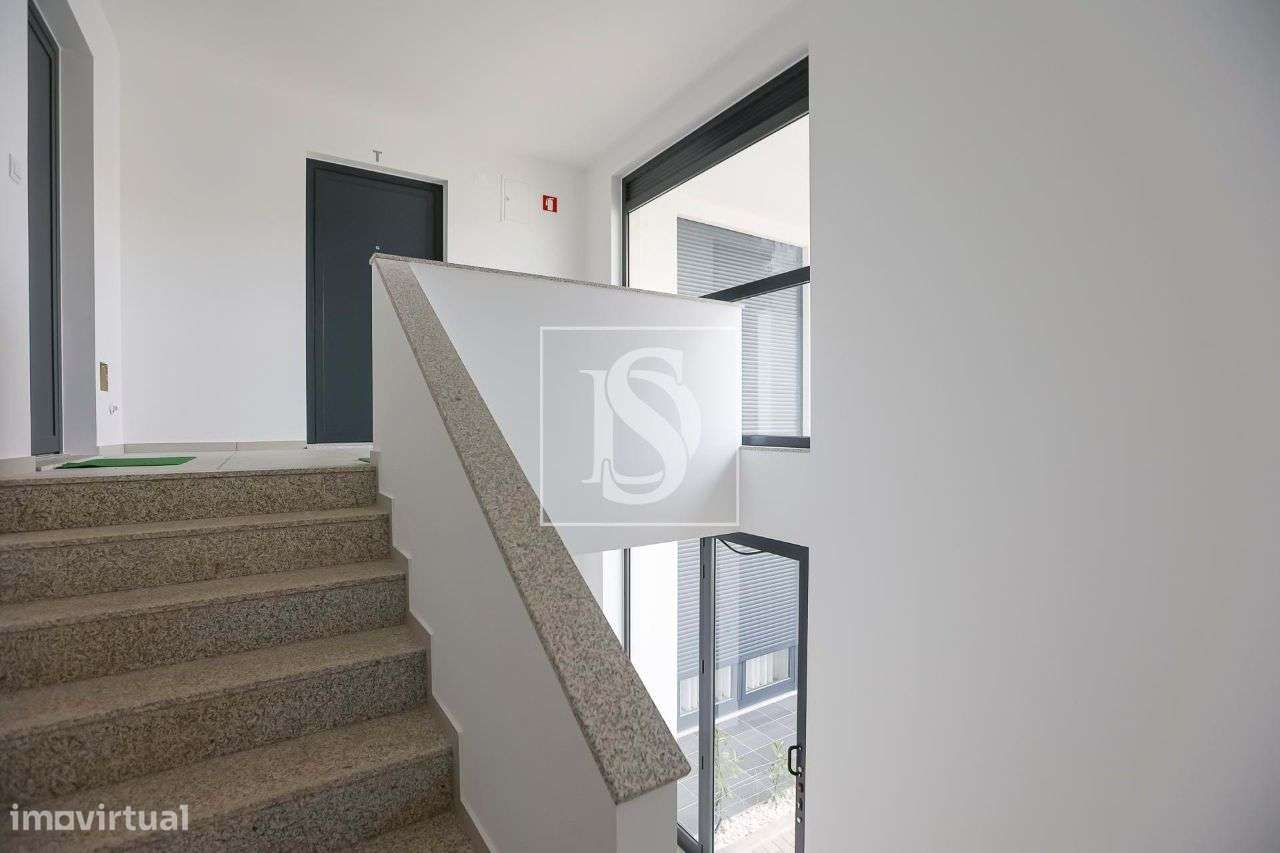 T3 c/ NOVO c/ 115 m² + Lugar de Garagem | Junto ao IPCA-19