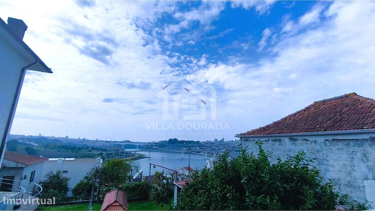 Moradia renovada T2 em Valbom-17