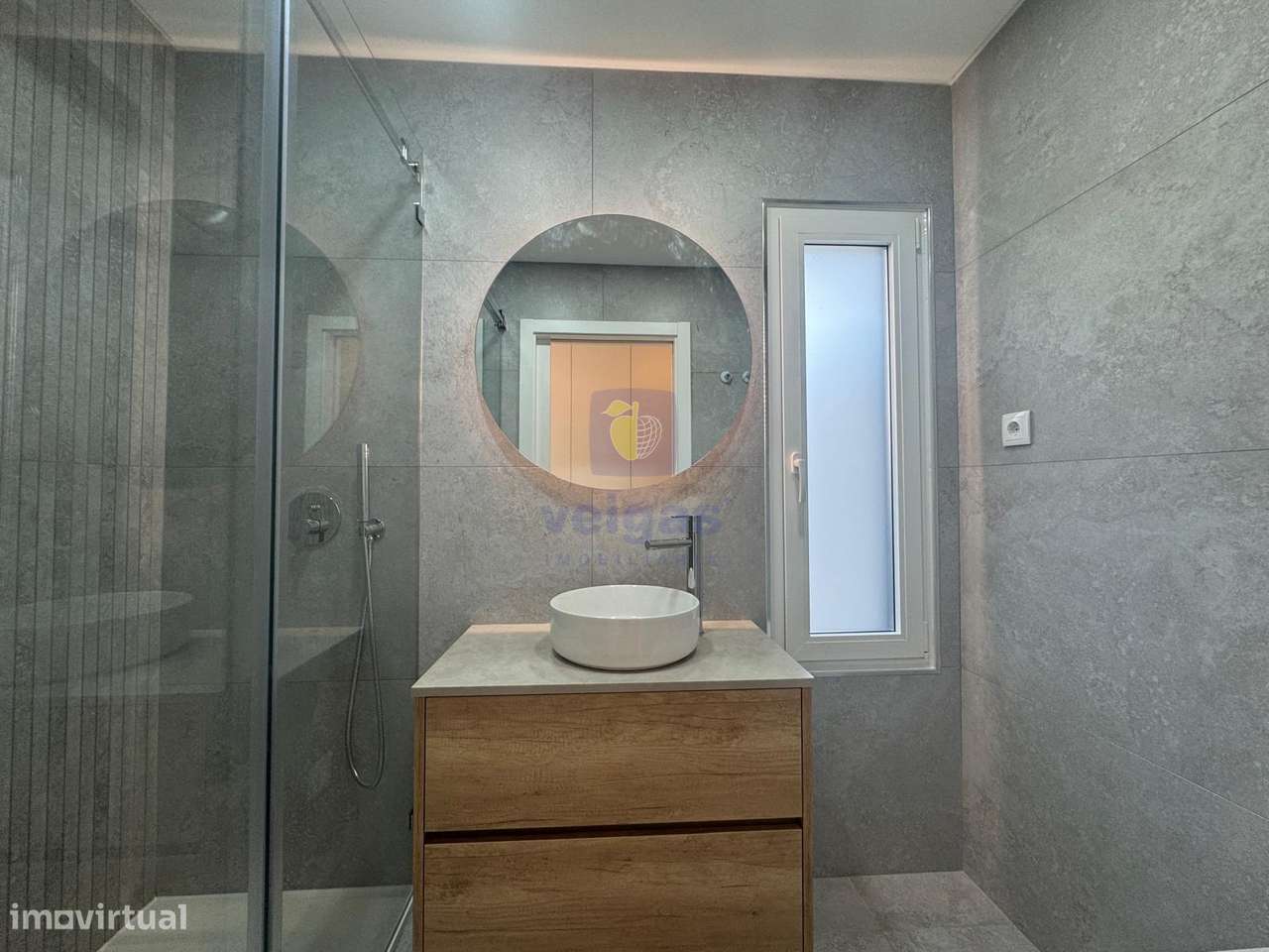 Moradia T4 C/ Piscina -  Bairro Primavera-35