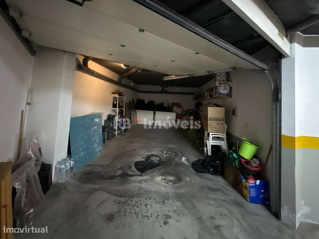 Apartamento T3 em condomínio privado com piscina-46