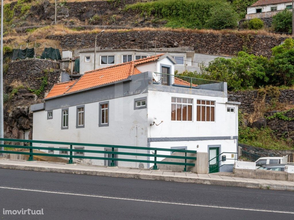 Moradia T2 Ribeira Brava sitio da Tabua