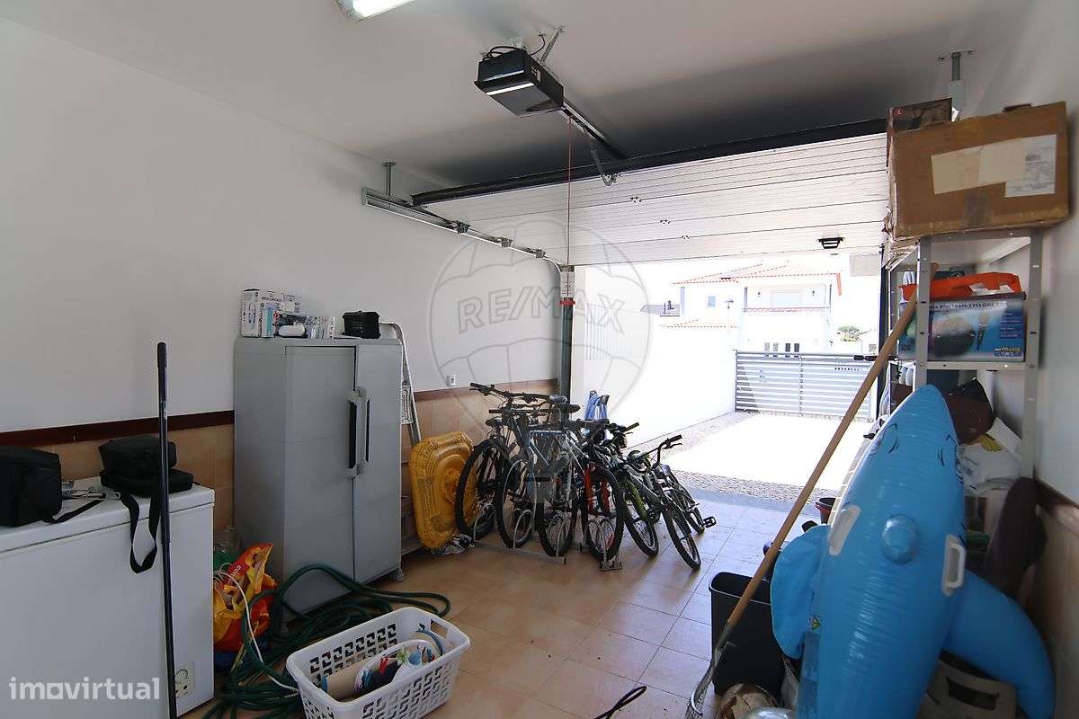 Moradia T4 para venda-26