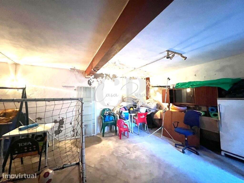 Excelente moradia térrea e independente com jardim em Arega - Figueiró-56