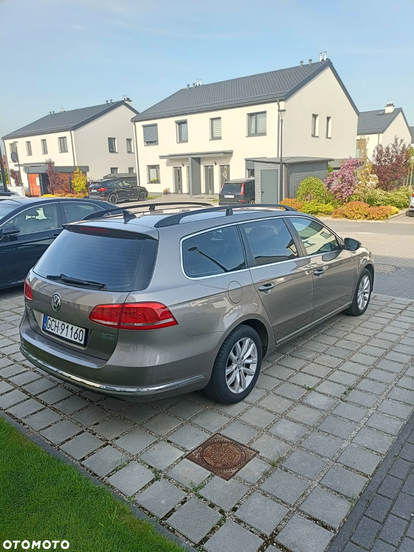 Volkswagen Passat 2.0 TDI Comfortline DSG - 2