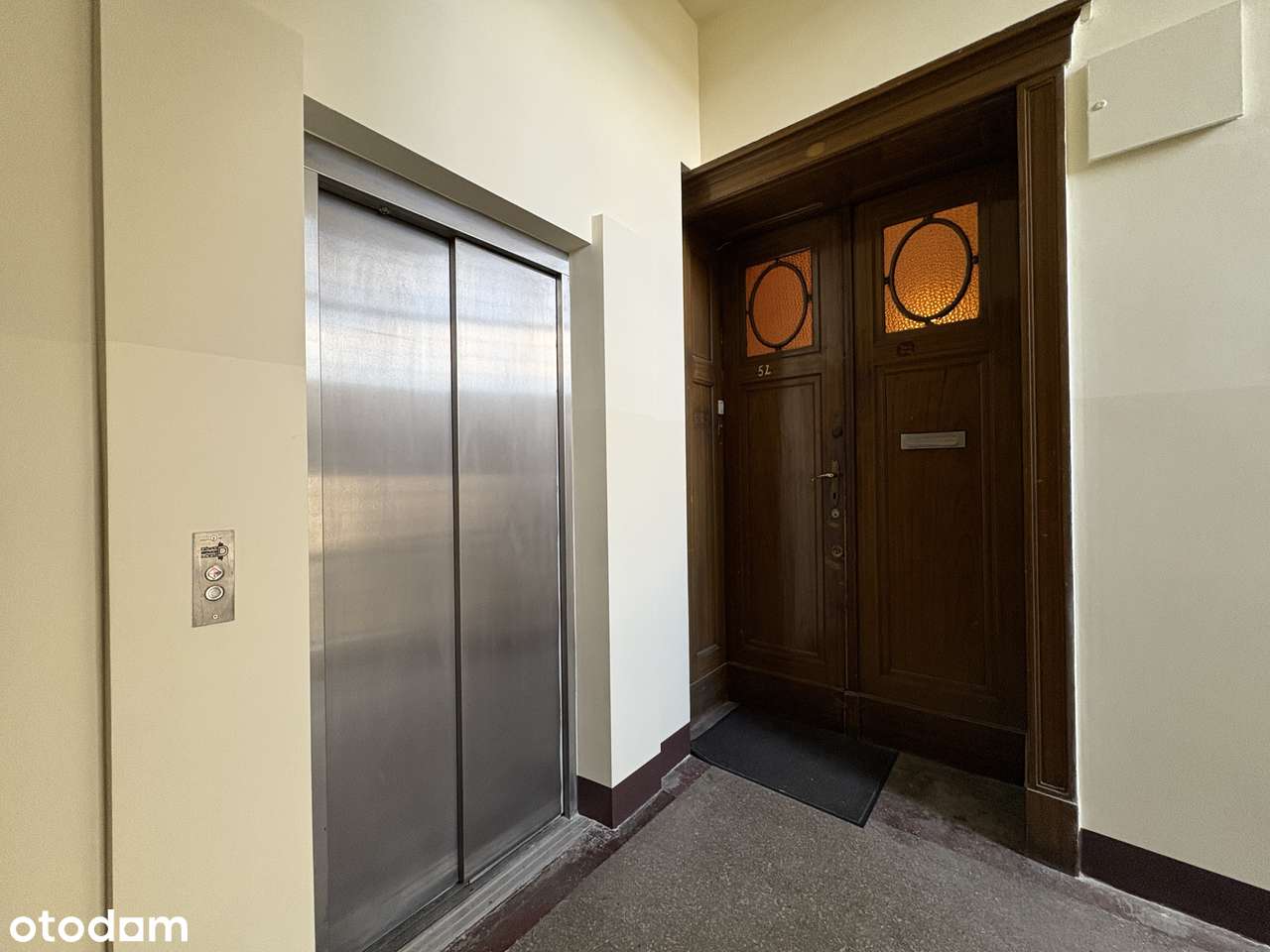 Mieszkanie w centrum 136,61 m2, 4 pokoje, kamienica ul. Piotrkowska-14