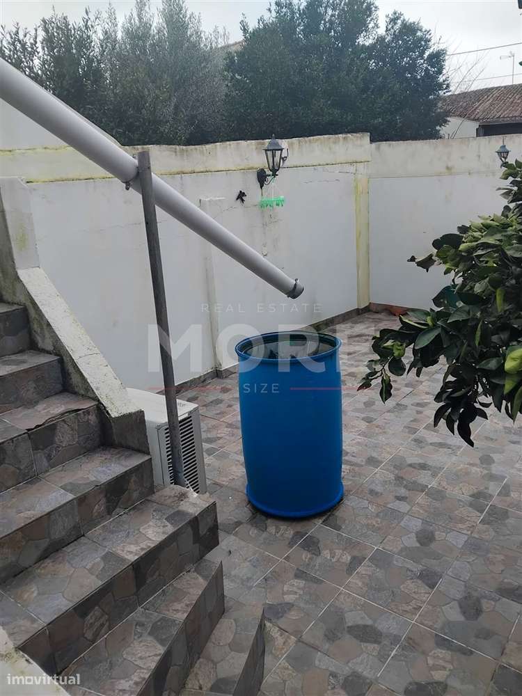 Moradia T3 Térrea Totalmente Remodelada-22