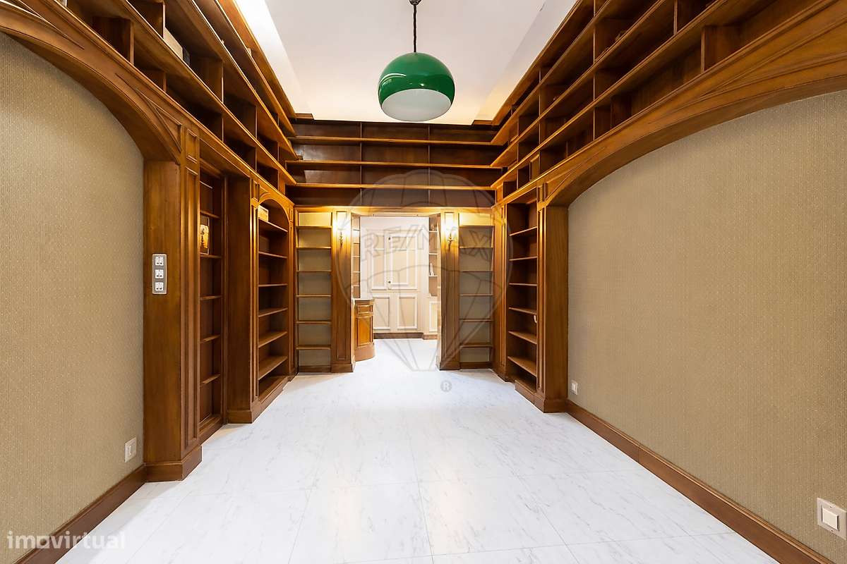 Escritório T3 para venda-5