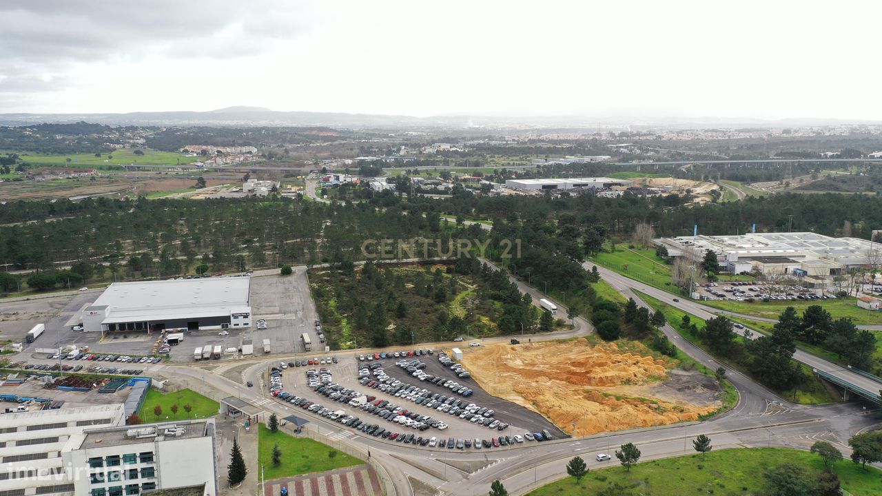 Terreno Industrial com 20.440 m2 em Paio Pires - Grande imagem: 1/10