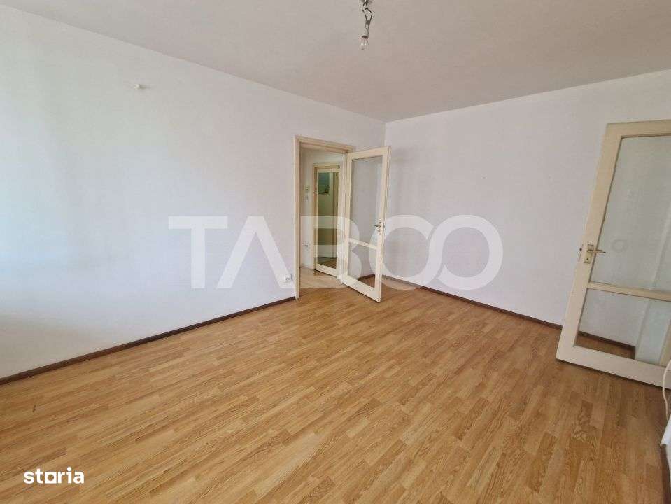 De vanzare apartament 2 camere Obor balcon mare proximitate excelenta - Imagine principală: 5/13