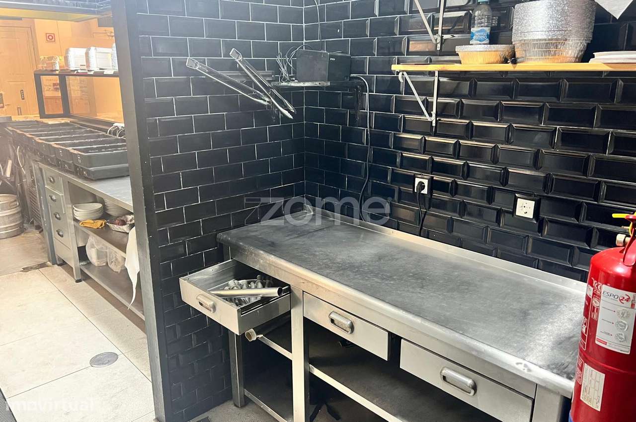 Trespasse de Churrasqueira Tradicional em São Vicente Braga - Grande imagem: 5/17