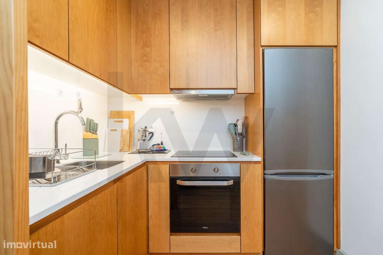 Oportunidade Única de Investimento ou Habitação!  T4 Remodelado na His - Grande imagem: 3/17