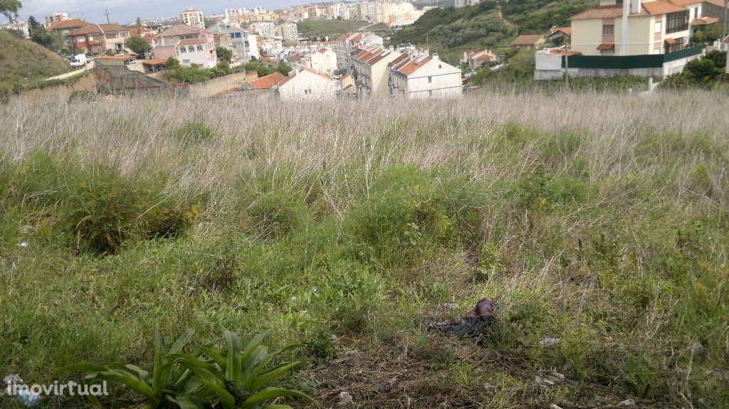 Terreno para venda em Vialonga