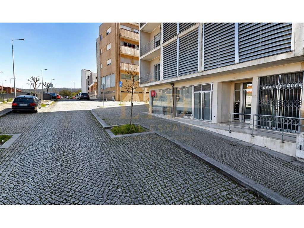 Apartamento T6 Gandra Paredes-23
