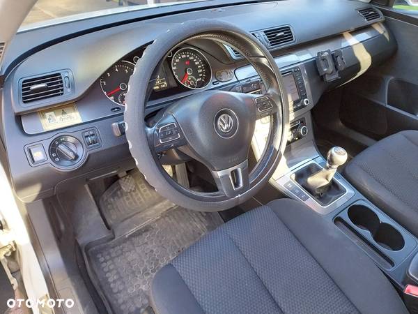 Volkswagen Passat 1.8 TSI Highline - 9