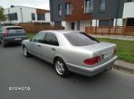 Mercedes-Benz Klasa E 300 D Classic - 34