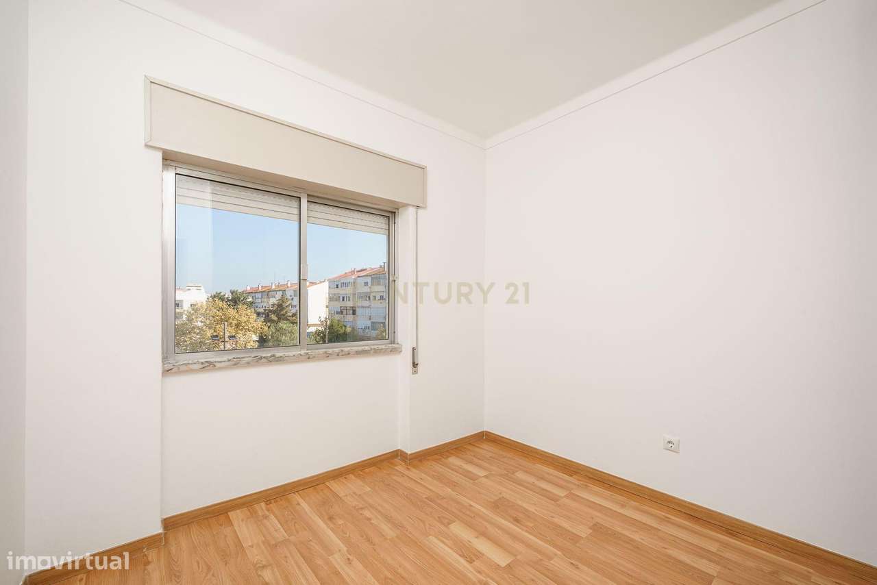 Apartamento T2 em Setúbal – Excelente Oportunidade-8