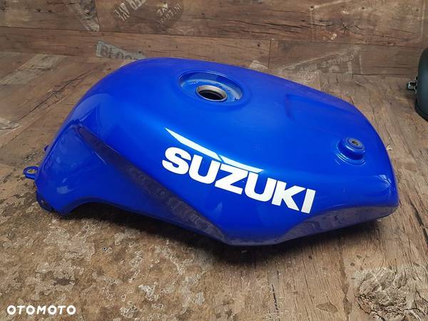 Zbiornik paliwa bak Suzuki GSXR 1100 W - 4