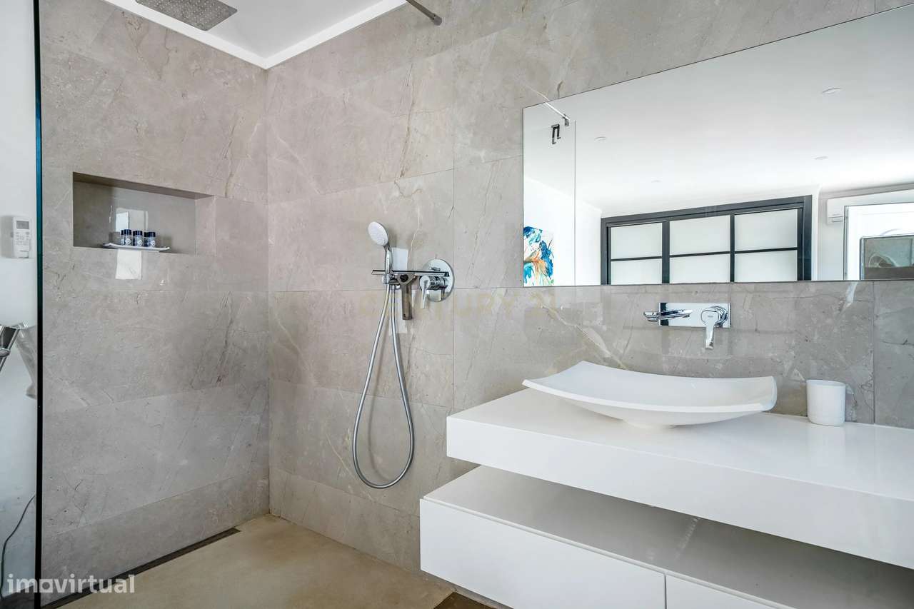 Moradia com 4 quartos, independente com piscina em Albufeira-40