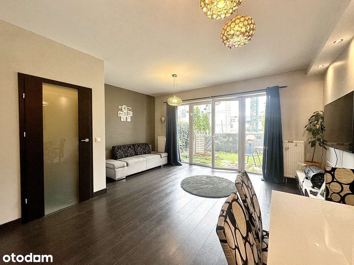 Segment bezczynszowy dwupoziomowy z użytkowym poddaszem i ogrodem-0