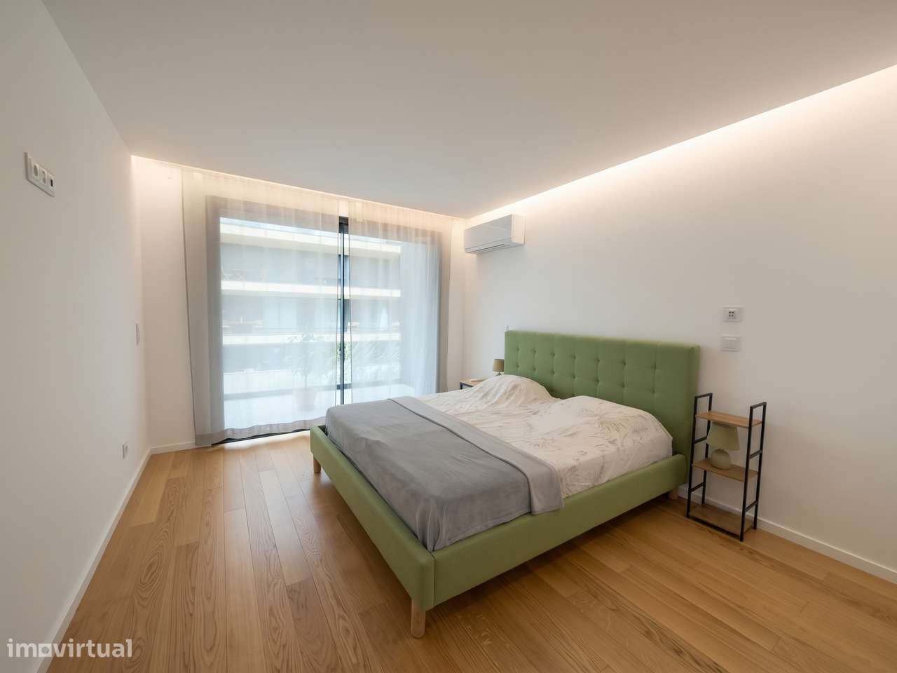 Apartamento T2 COMO NOVO Madalena Varanda 17m2 Lugar de garagem Duplo-14