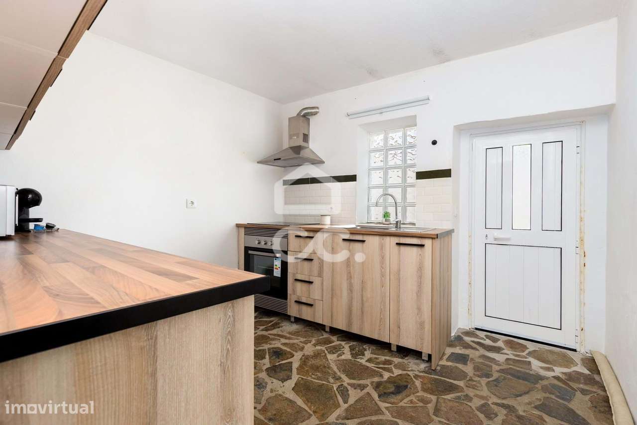 Moradia T1 Moderna e Renovada c/ Varanda | Portel-7