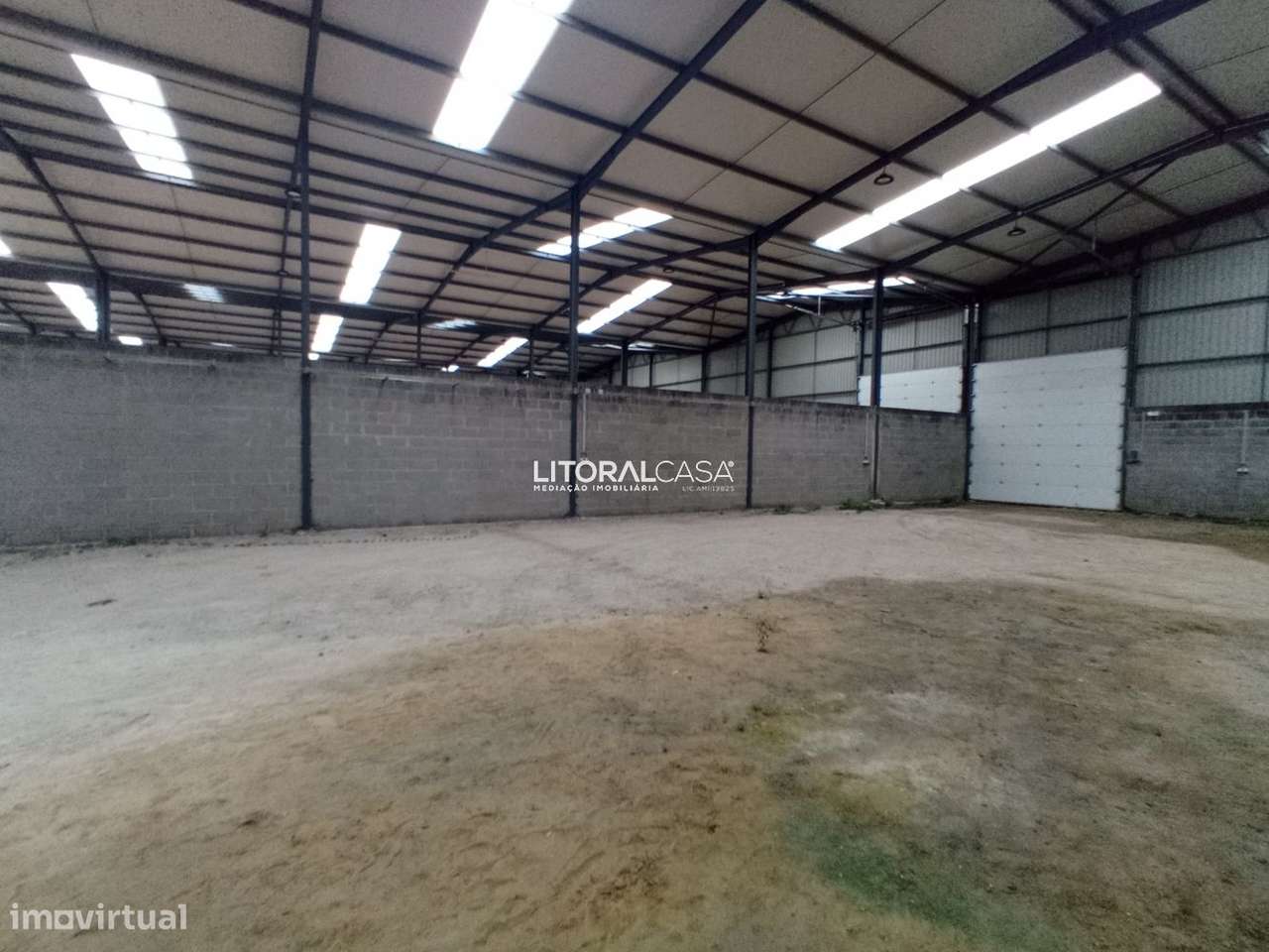 Armazém novo na zona industrial da Palhaça - Grande imagem: 5/16